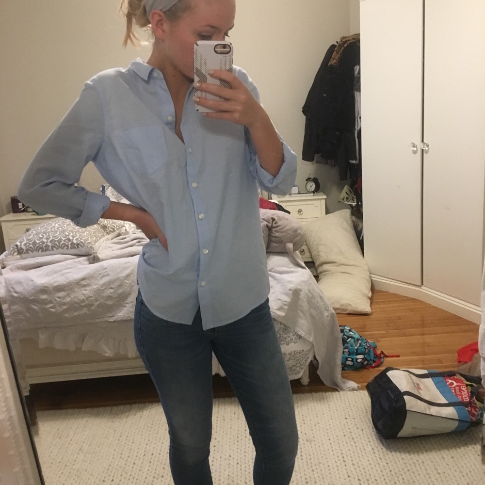 Button down - Picture 3 of 6
